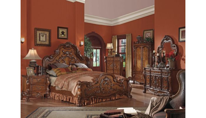 Dresden Traditional Style Bedroom Collection
