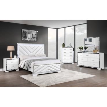 Alaia White Bed With Mirrored Trim