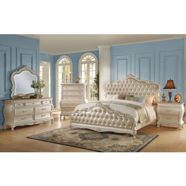 Bencivenni Pearl White Classic Bedroom Furniture