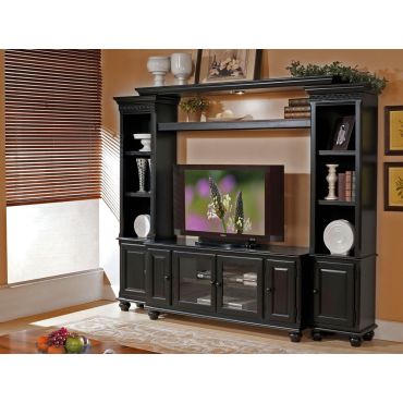 Ava Traditional Style Entertainment Center