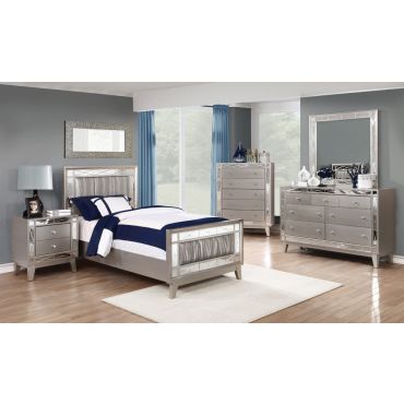 Brazia Youth Bed With Mirror Accents