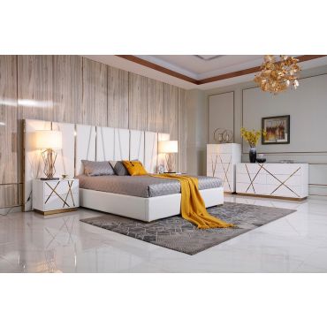 Hamburg White and Gold Leather Bed