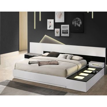 Impera Modern Style Lacquer Platform Bed