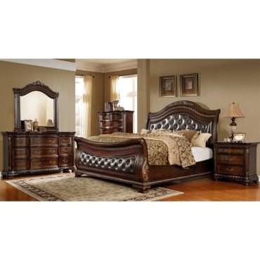 Ledelle Traditional Sleigh Bedroom