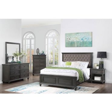 Volda Classic Bed With Tufted Headboard