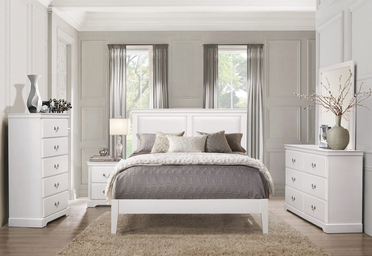 Alanna White Finish Full Size Bed