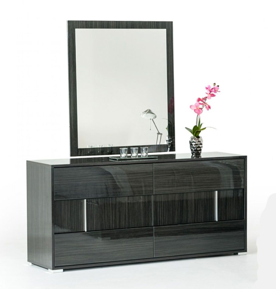 Alaska Grey Lacquer Dresser With Mirror