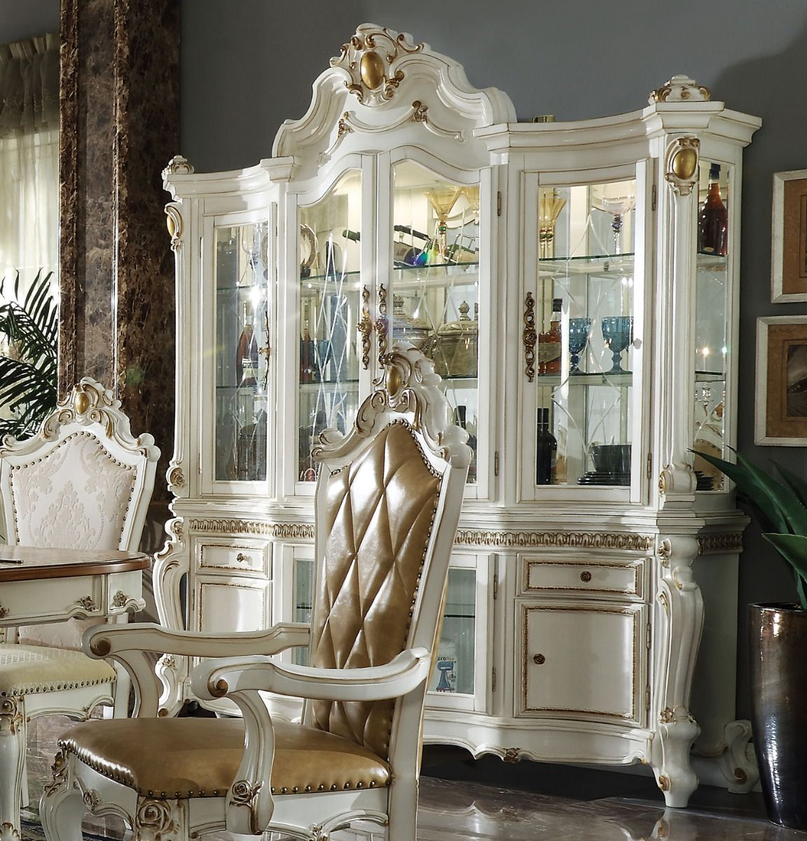 Alexandra Traditional China Cabinet