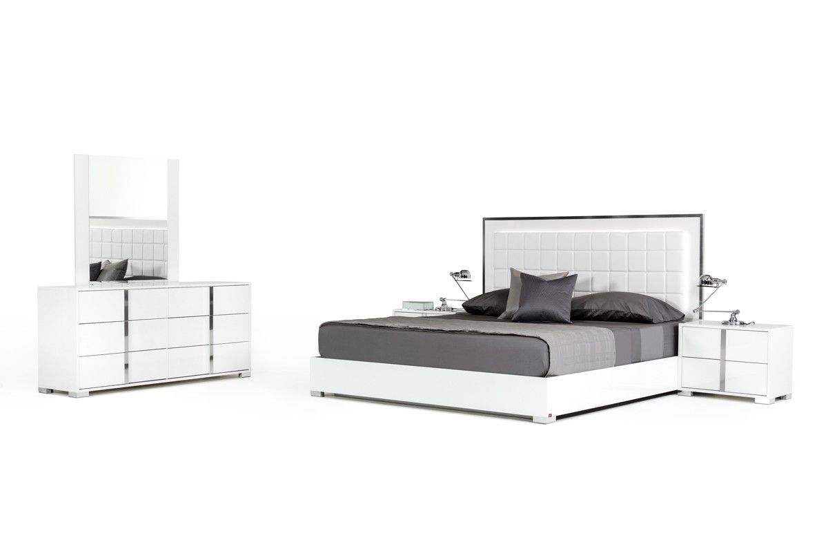 Ametta White Bedroom Set