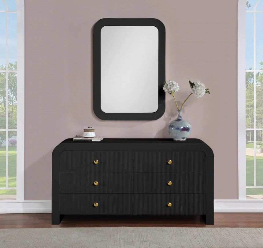 Artisto Black Lacquer Dresser