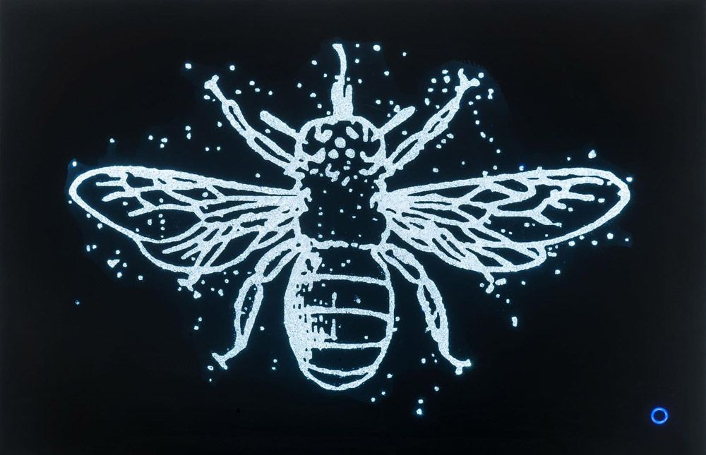 Bee LED Glowing Wall Decor