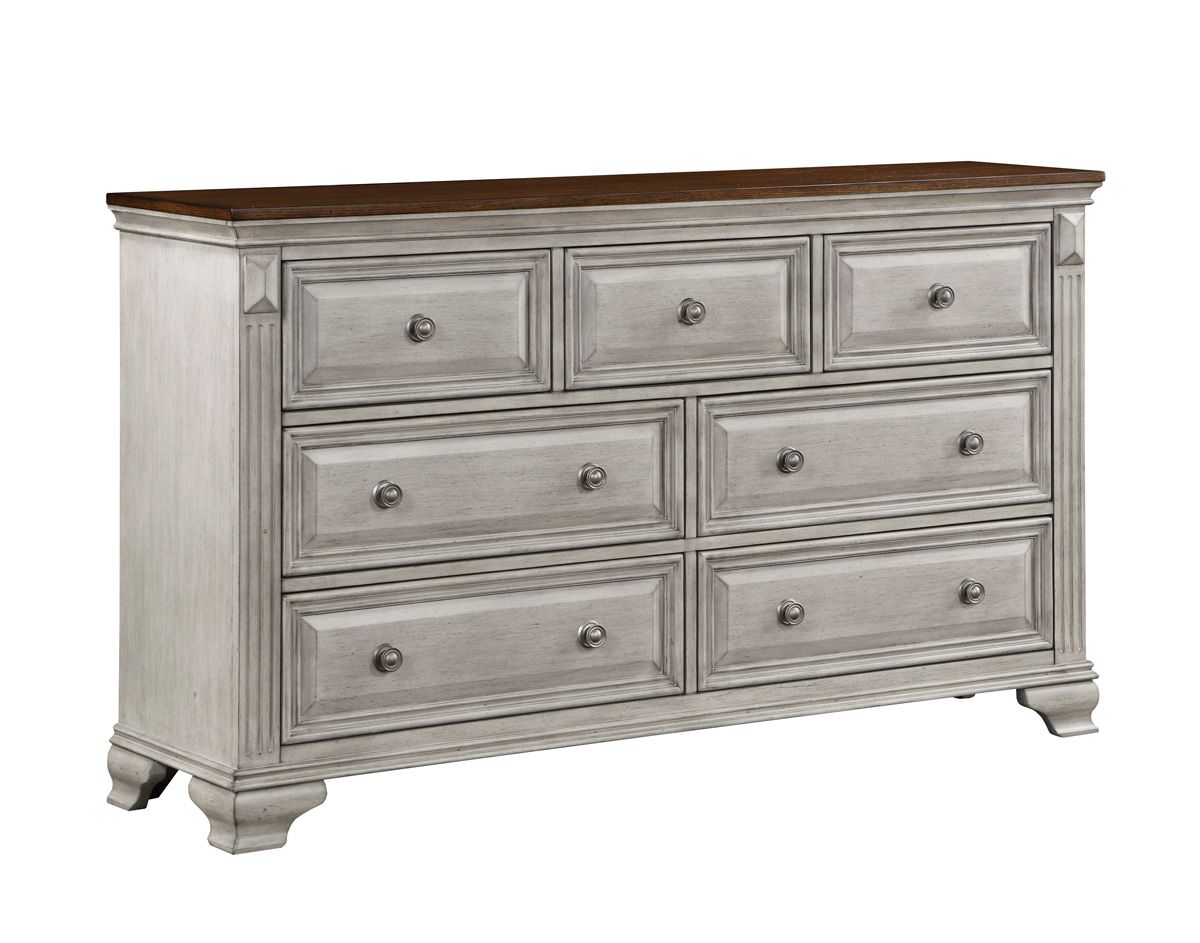 Bessie Traditional Style Dresser