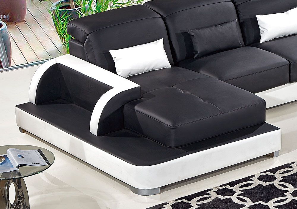 Ritz Black and White Short Chaise