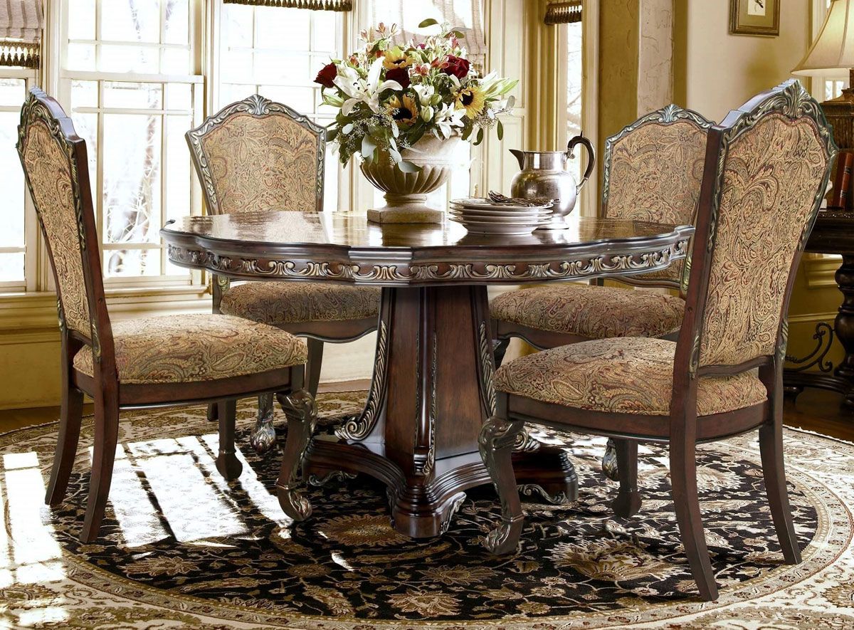 Bonita Traditional Round Dining Table Set