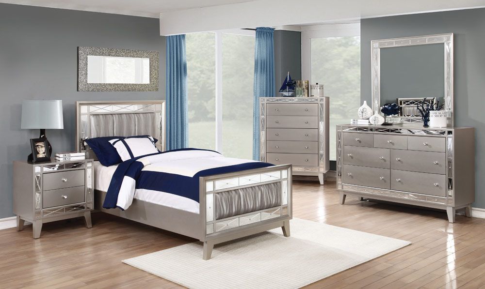 Brazia Youth Bed With Mirror Accents