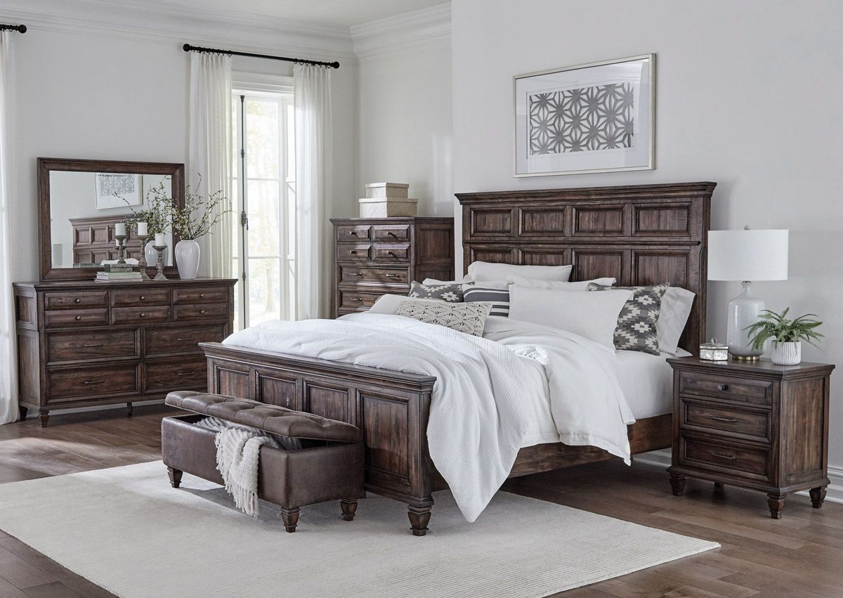 Cambridge Traditional Bedroom Furniture