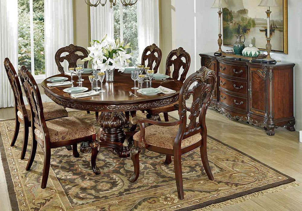Deryn Park Traditional Round Dining Table Set