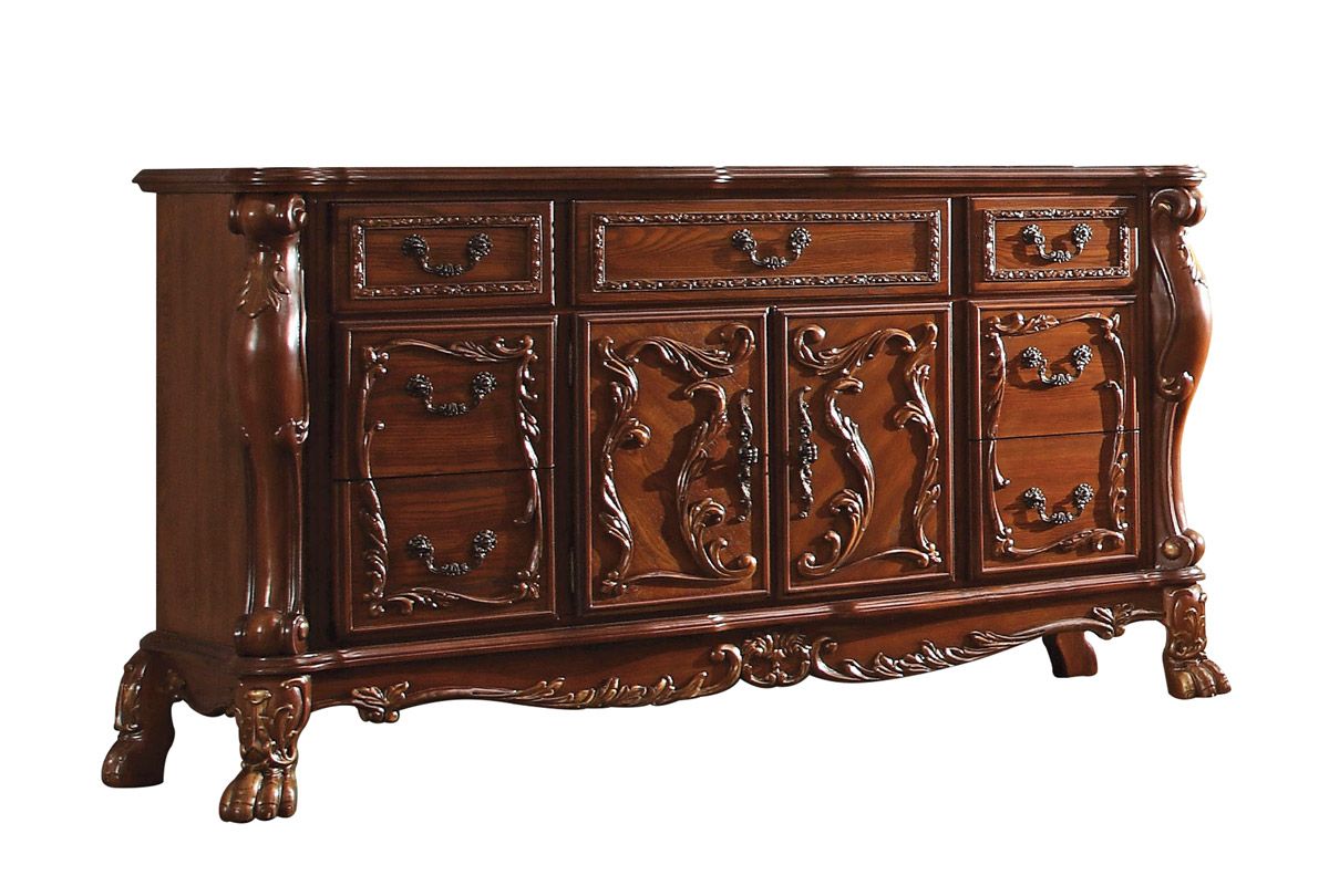 Dresden Traditional Style Dresser