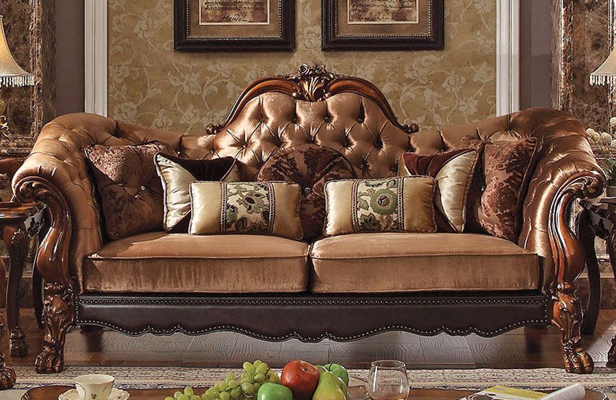 Dresden Traditional Style Sofa