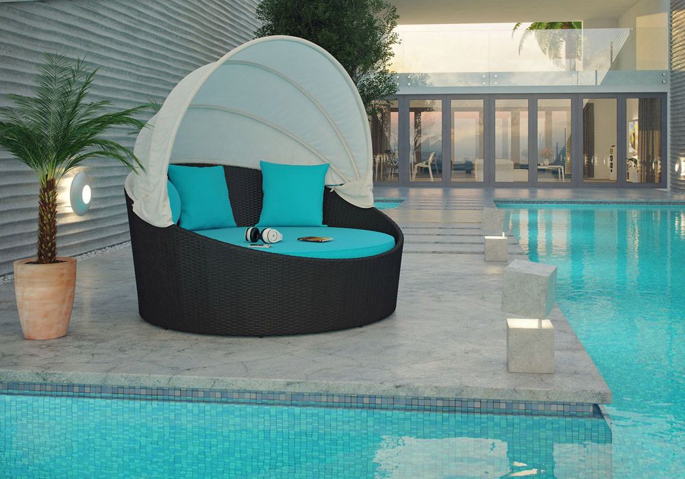 Fiesta Outdoor Pool Area Daybed