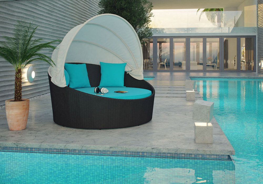 Daybed for best sale pool area