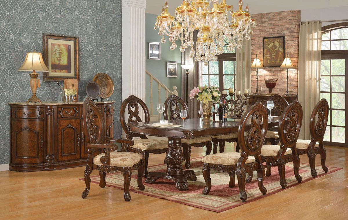 Gordon Traditional Style Dining Table