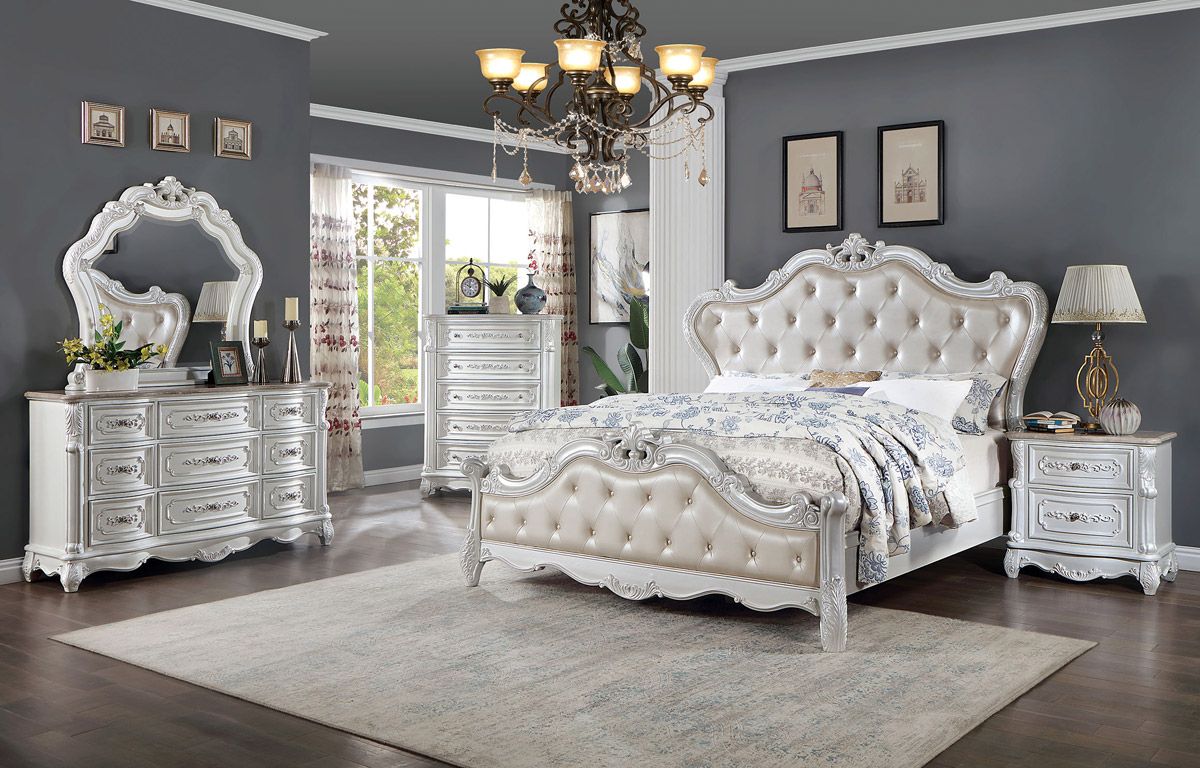 Gracia Pearl White Traditional Bedroom Set