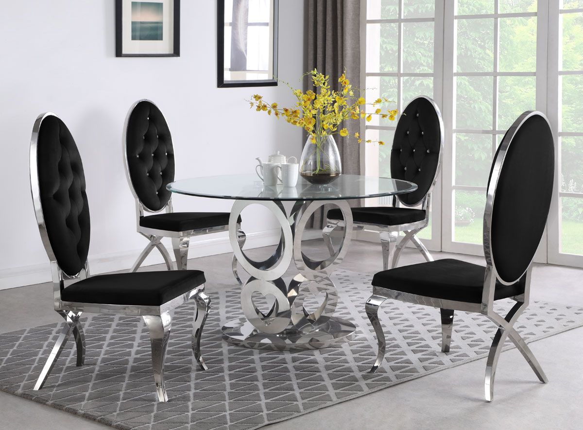 Hearts Round Dining Table With Black Chairs