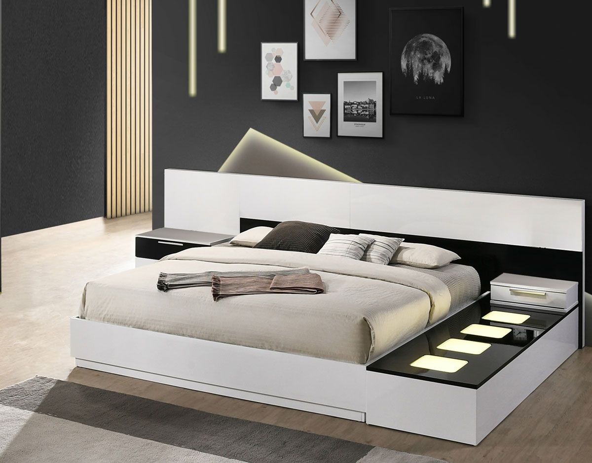 Impera Modern Style Lacquer Platform Bed