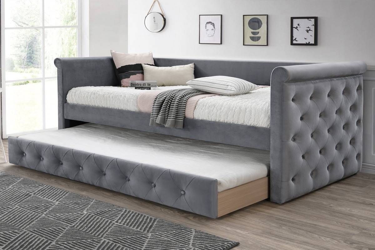 Jalen Grey Velvet Daybed With Trundle