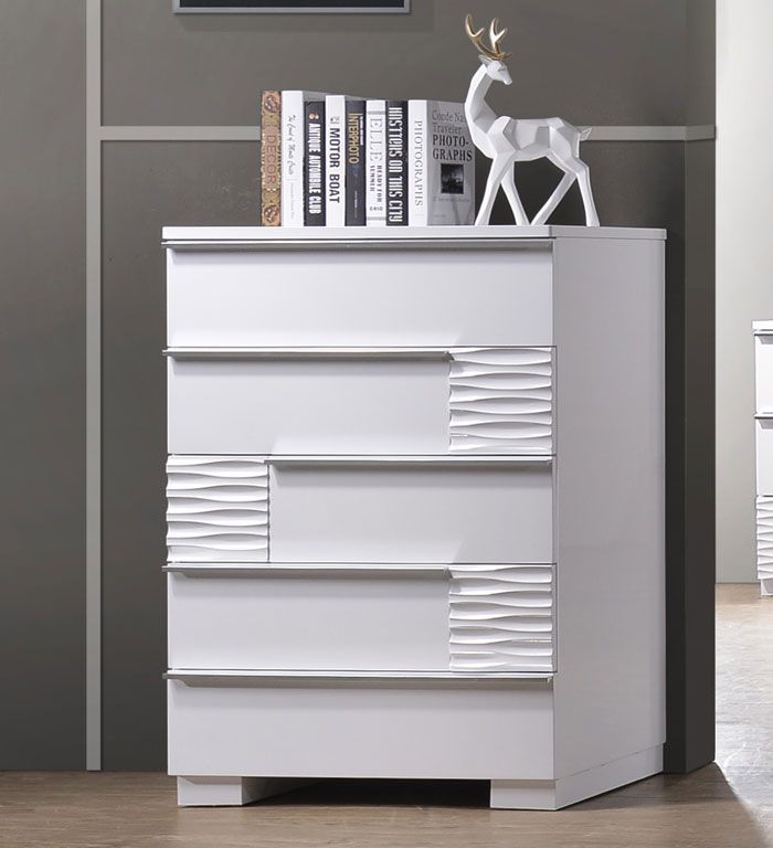 London White Lacquer Chest