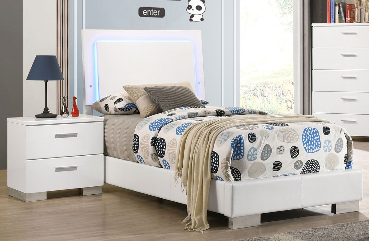 Macayla White Leather Bed With LED Lights