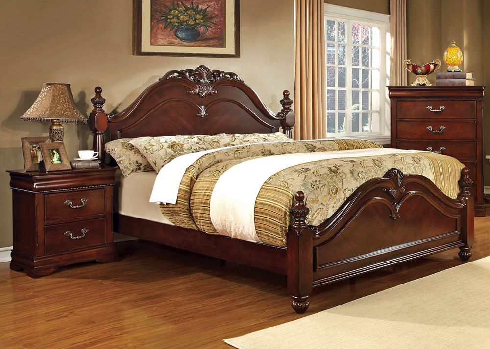 Mandura Traditional Style Bed With Night Stand