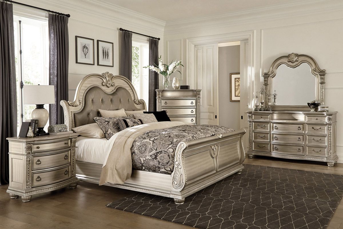 Marylan Traditional Bedroom Silver Finish