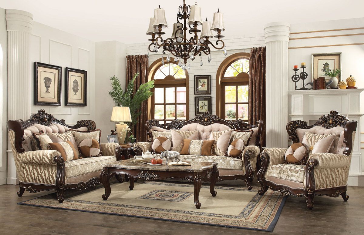 Mauzac Traditional Style Living Room