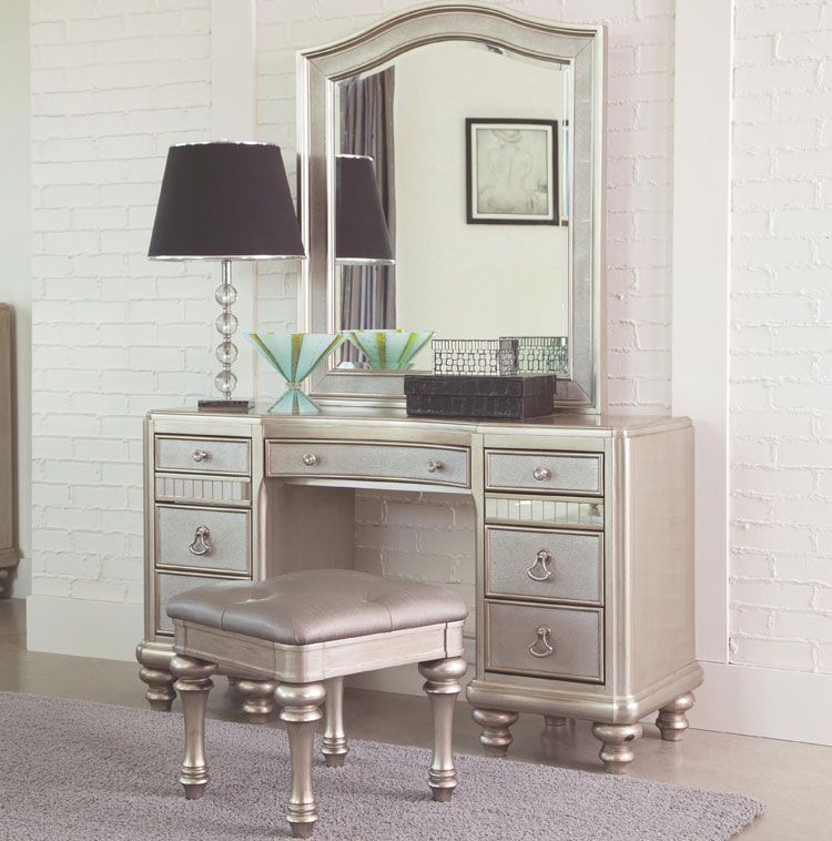 Melhill Classic Vanity Set