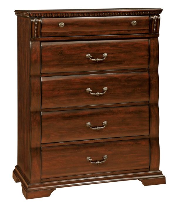 Montrose Traditional Chest