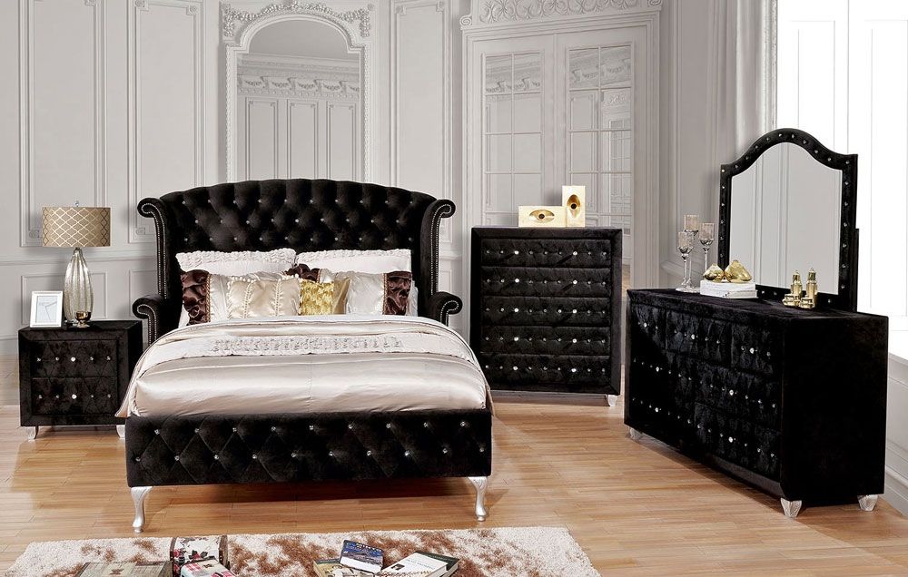 New York Bedroom Black Velvet