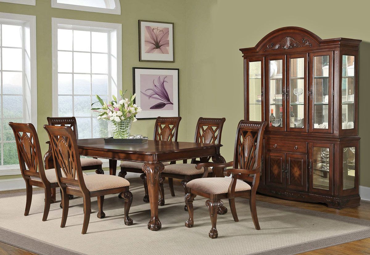 Norway Traditional Style Dining Room Set