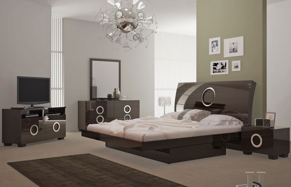 Octavia Bed With Drawers Lacquer Finish