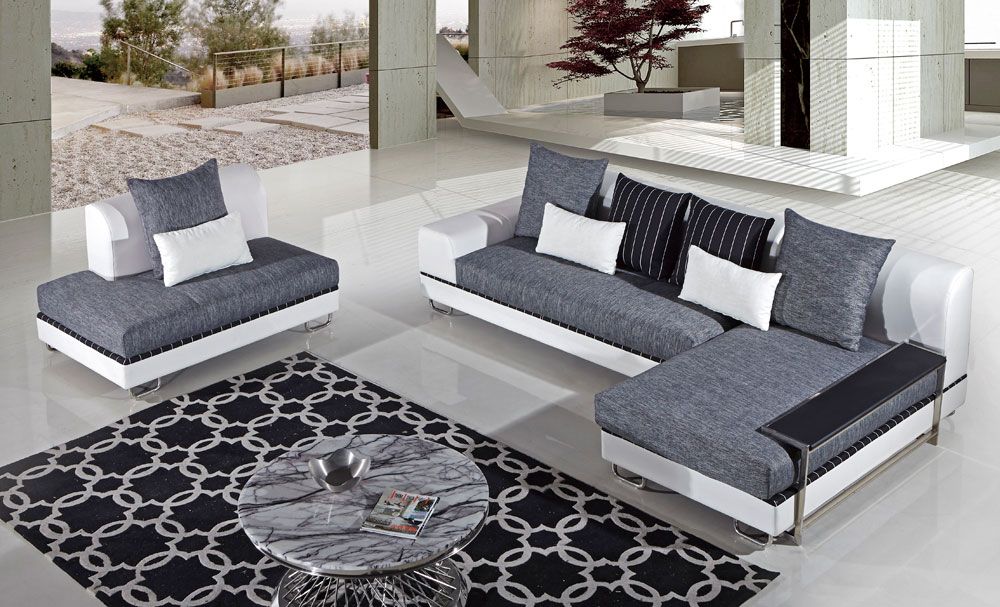 Pacific Sectional With Sitting Left Side Chaise