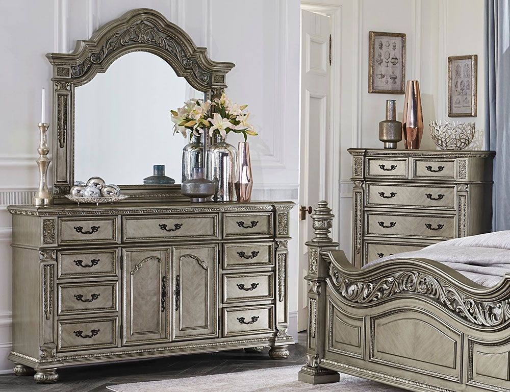 Pecardo Platinum Gold Finish Dresser