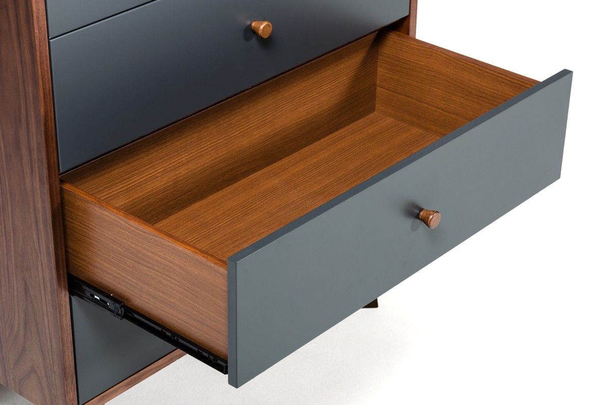 Raynold Drawer Details