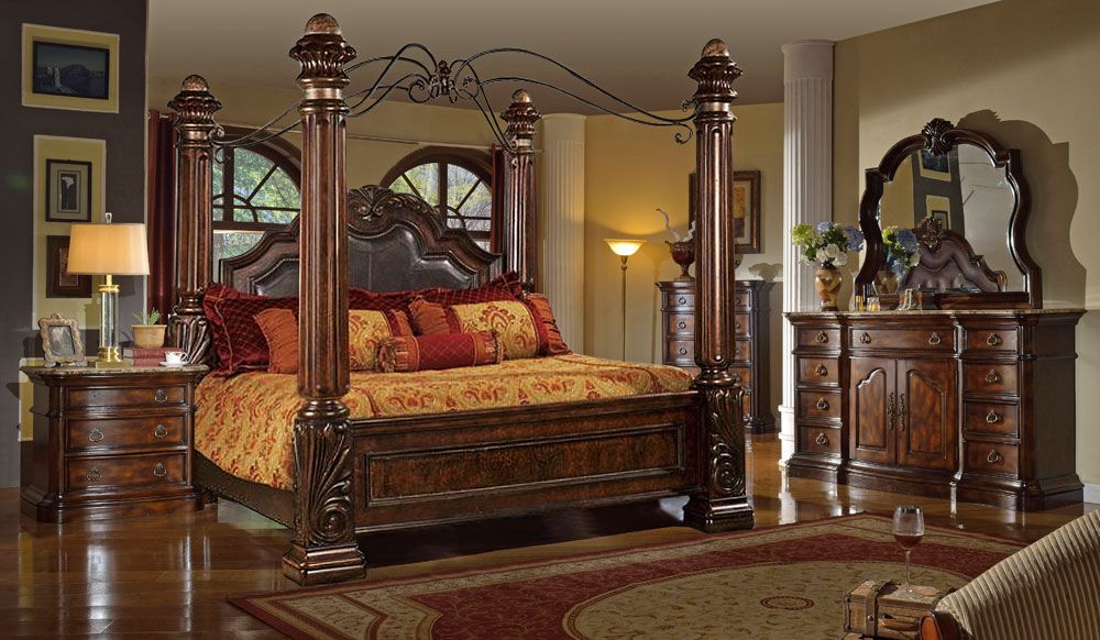 Remo Victorian Style Canopy Bed