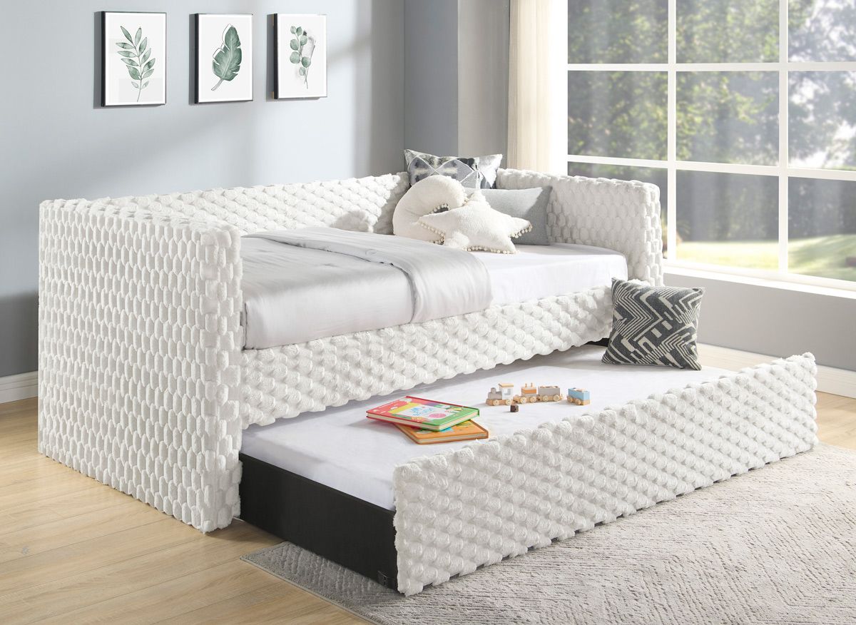 Reuben White Boucle Daybed With Trundle