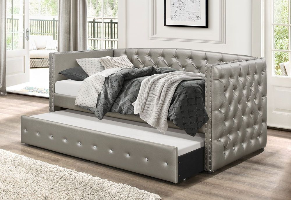 Rialto Crystal Tufted Daybed With Trundle