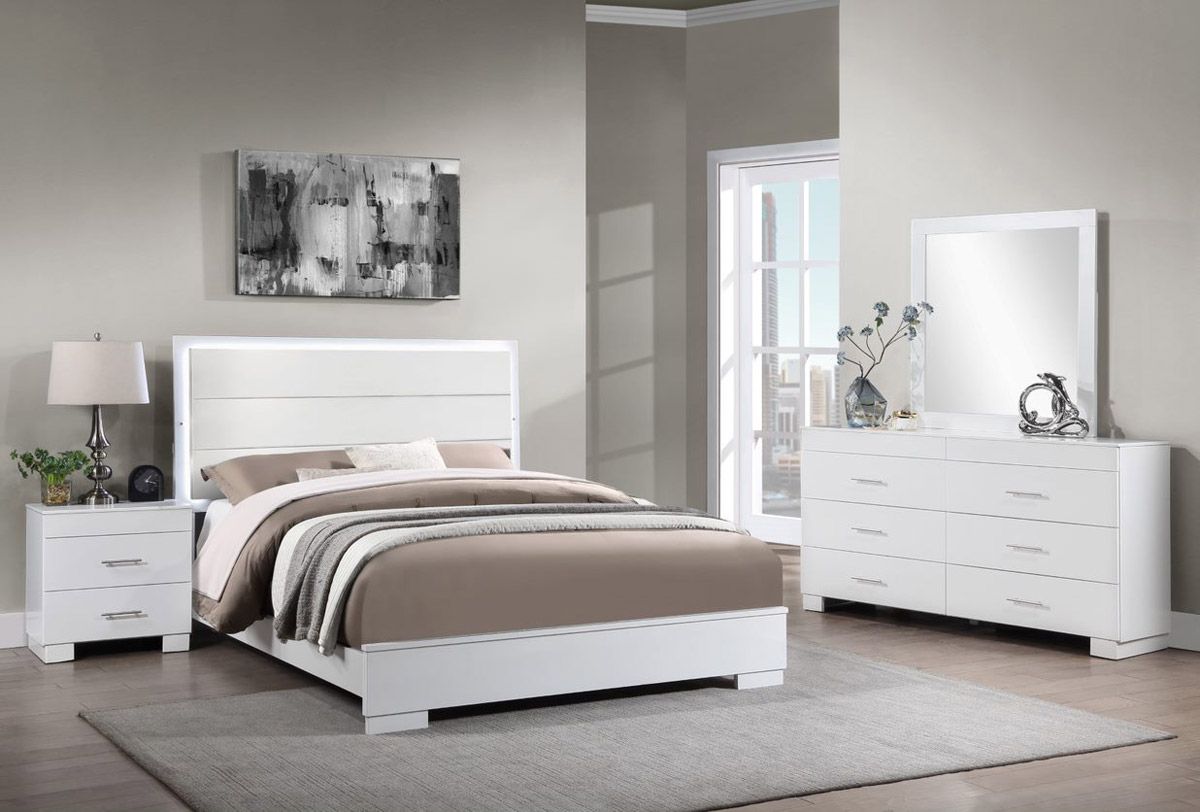 Rozalia White Lacquer LED Bed