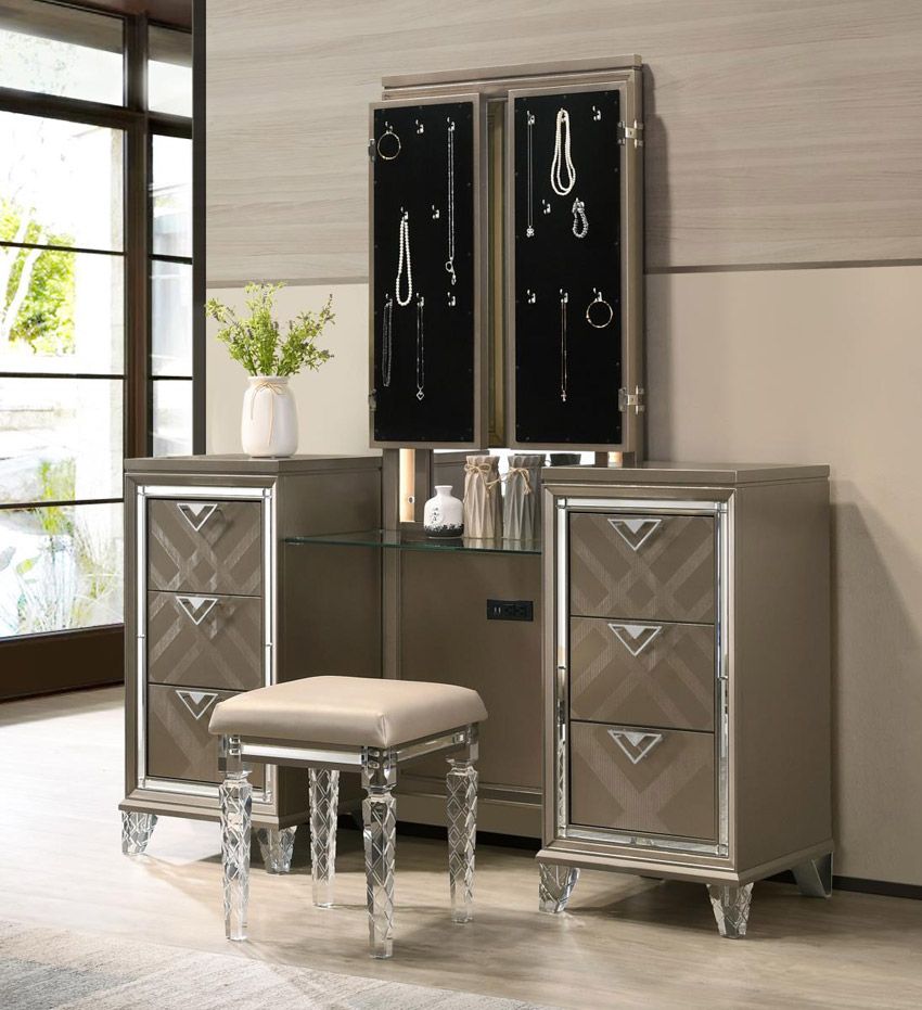 Salvino Vanity