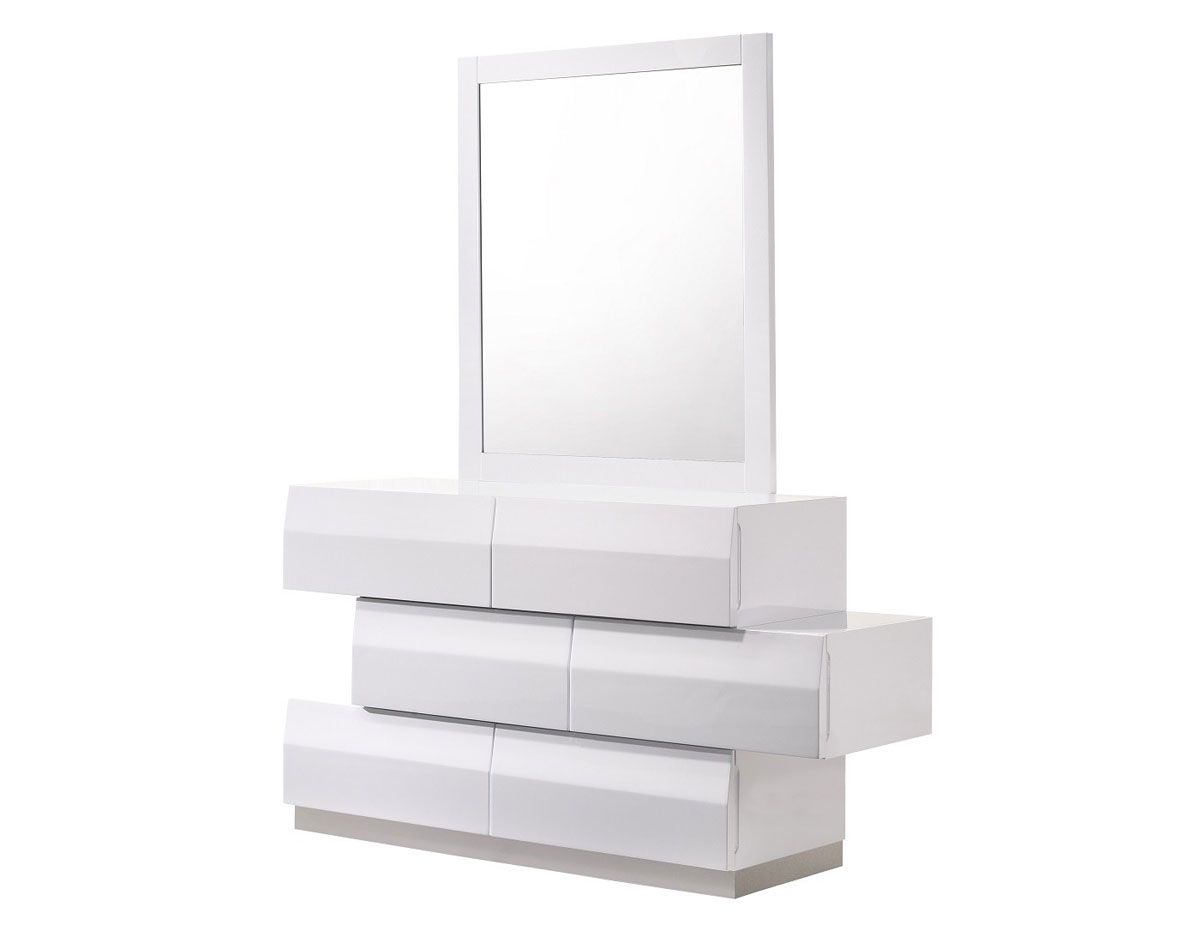 Spain White Lacquer Modern Dresser