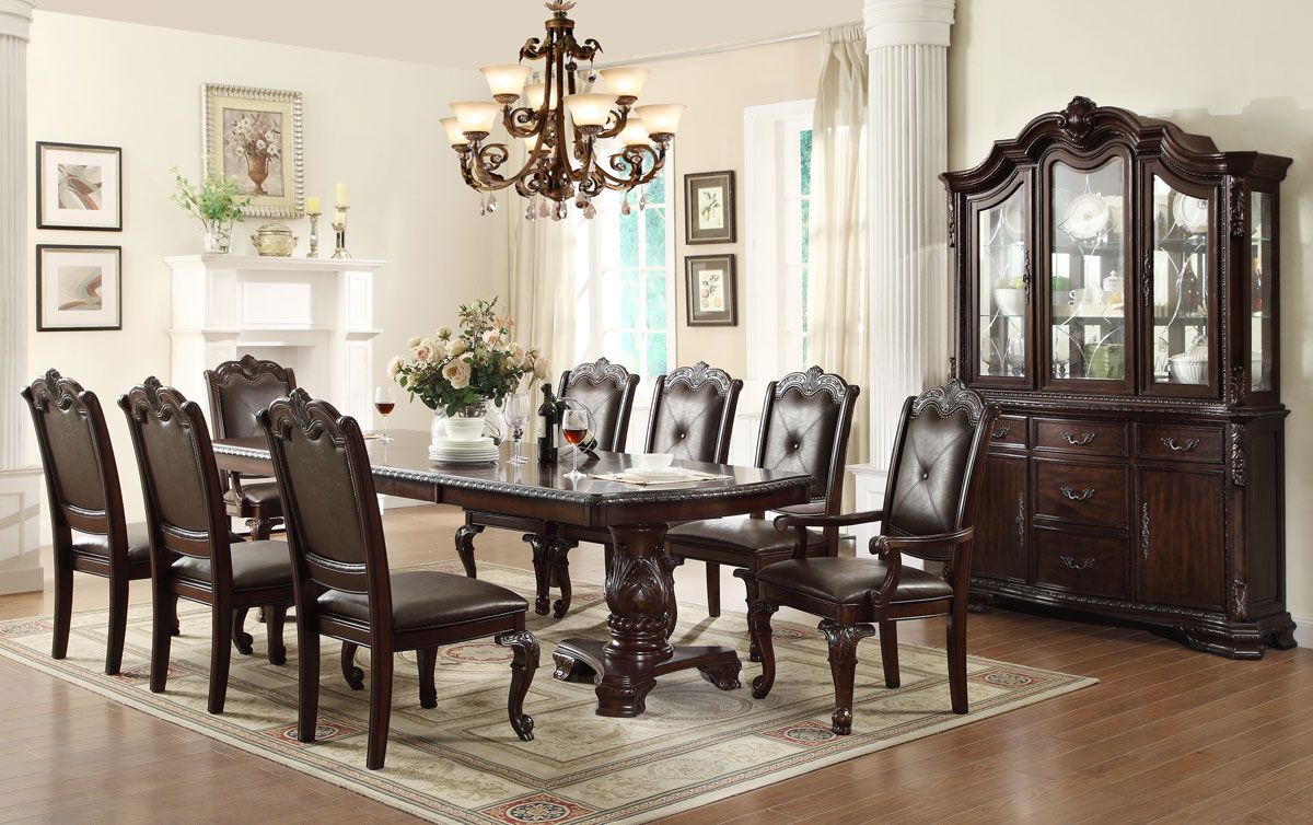 Tabitha Traditional Style Dining Table Set